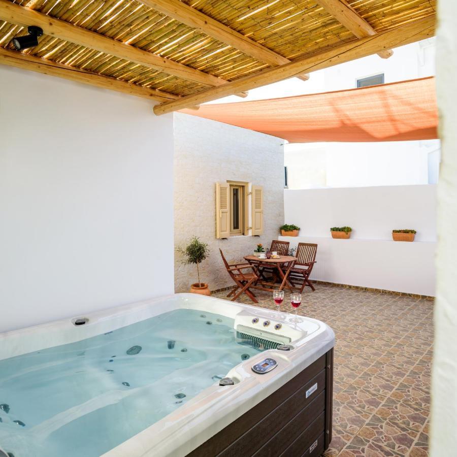 Heart Of Oia - Private House With Jacuzzi Διαμέρισμα Εξωτερικό φωτογραφία